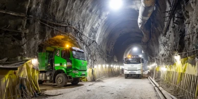 В Приморье провели сбойку железнодорожного тоннеля на участке Шкотово – Смоляниново